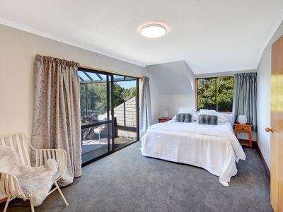 1106 Brighton Road, Brighton