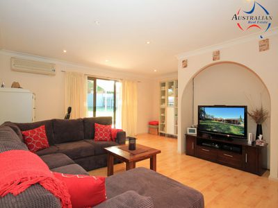 59 Shadlow Crescent, St Clair