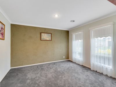 6 Lord Nolan Street, Kurunjang