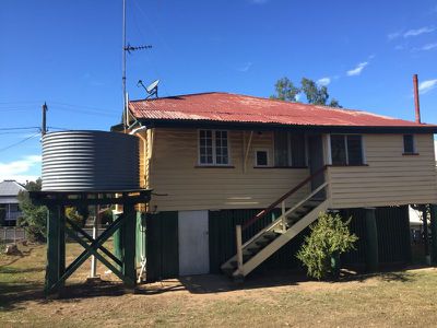 16 Station Street, Helidon