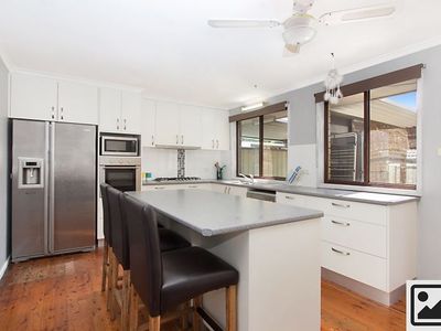 4 Belbowrie Glen, St Clair