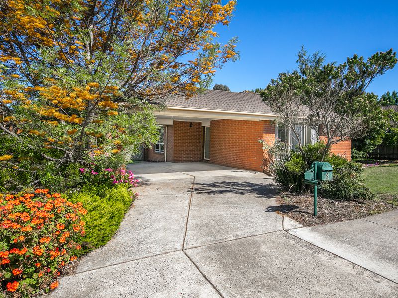 8 Crawford Way, Sunbury