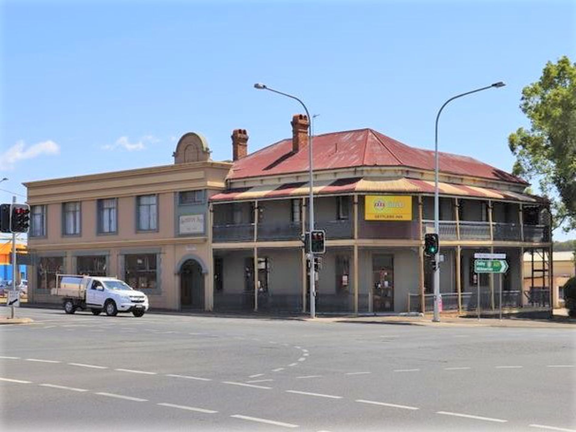 633 Ruthven Street, South Toowoomba Qld Hot Property