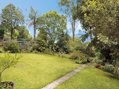 16 Marjorie Street, Roseville