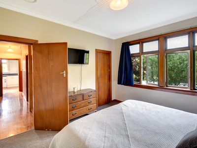 13 Thomson Street, Lookout Point