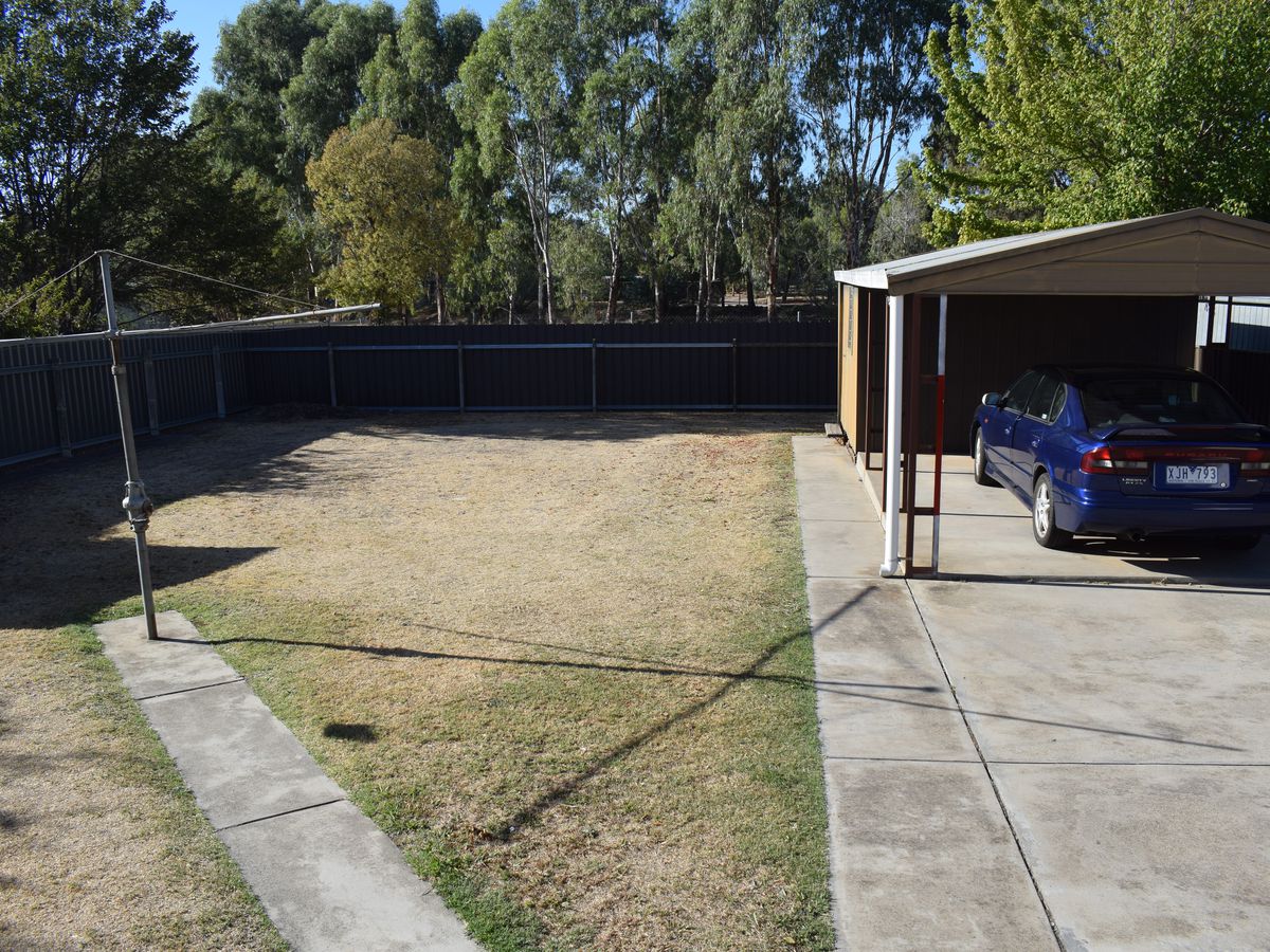 17 MacKenzie Street West, Golden Square