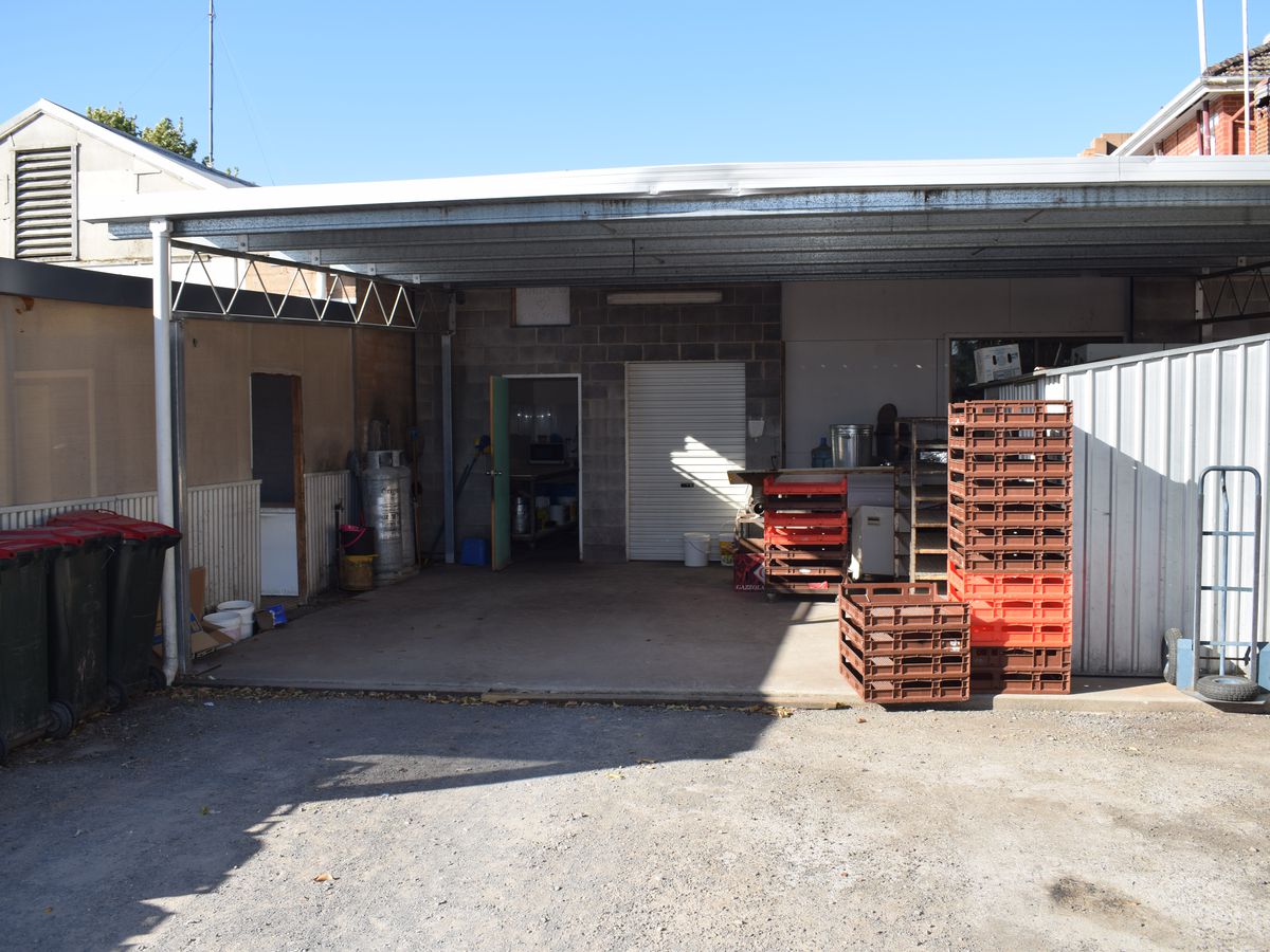 56 - 60 High Street, Charlton