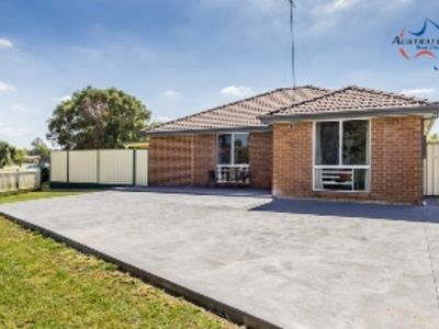 50 Solander Drive, St Clair