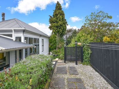 10 Littlebourne Road, Roslyn