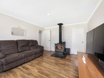 8 Main Street, Romsey