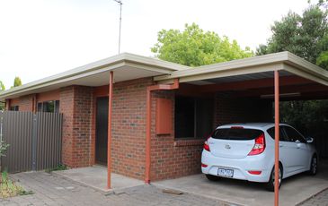 4 / 6 James Street, Horsham