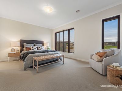 18 Featherwood Crescent, Craigieburn