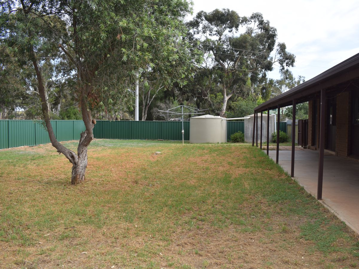 18 Powlett Road, Inglewood