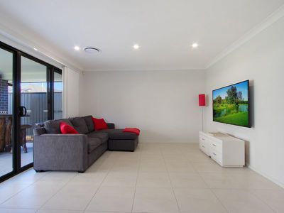 43 White Cedar Avenue, Claremont Meadows