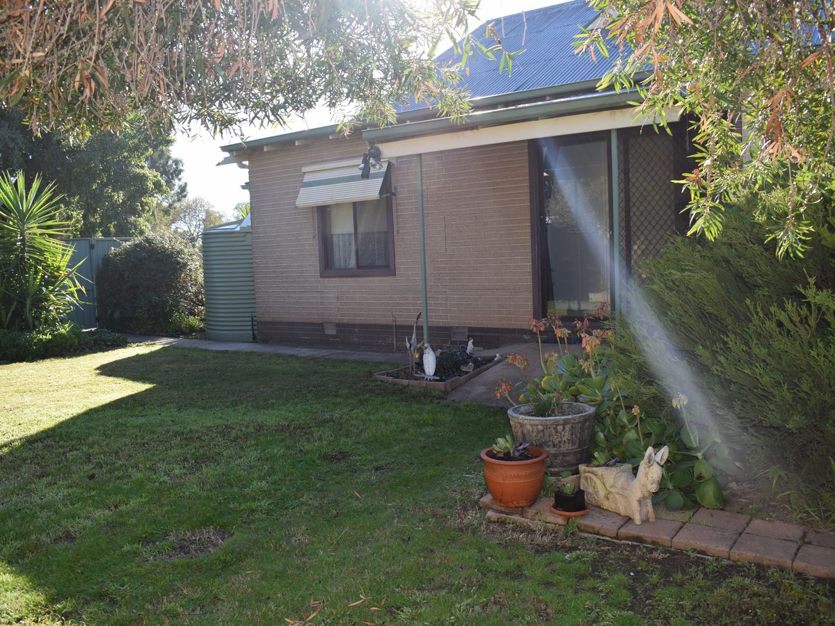 70 Grant Street North, Inglewood