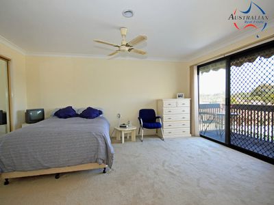 45 Pine Creek Circuit, St Clair