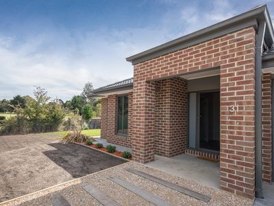 31 Lauder Place, Romsey