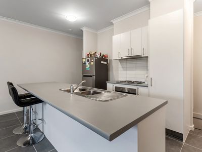 26/64 Escapade Blvd, Craigieburn
