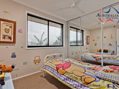 18 Strauss Road, St Clair