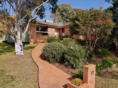 2 Walkers Lane, St Clair