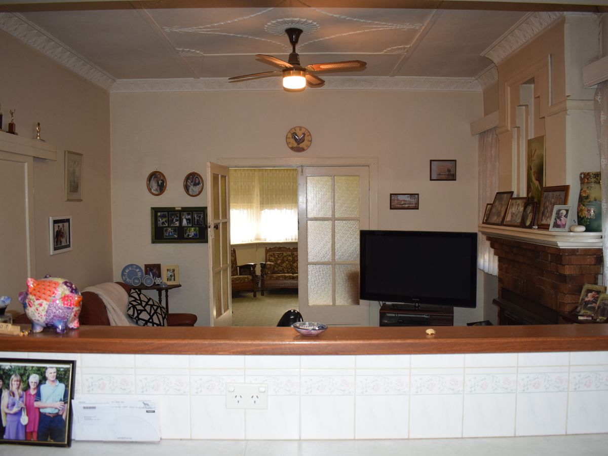 70 Grant Street North, Inglewood