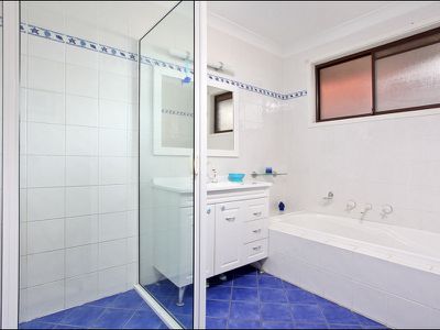 14 Tallwood Place, St Clair