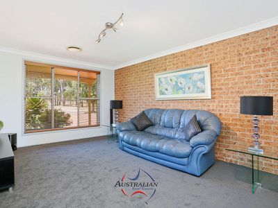 7 Hascombe Way, St Clair