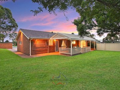 3 Halifax Court, St Clair