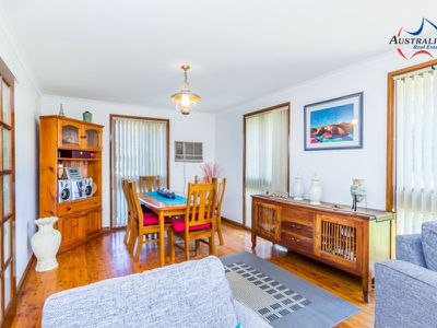 39 Dobell Circuit, St Clair