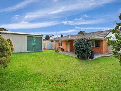 14 Columbus Avenue, St Clair