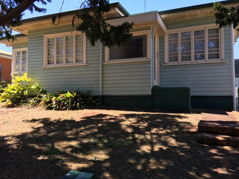 2 Horton Street, East Toowoomba