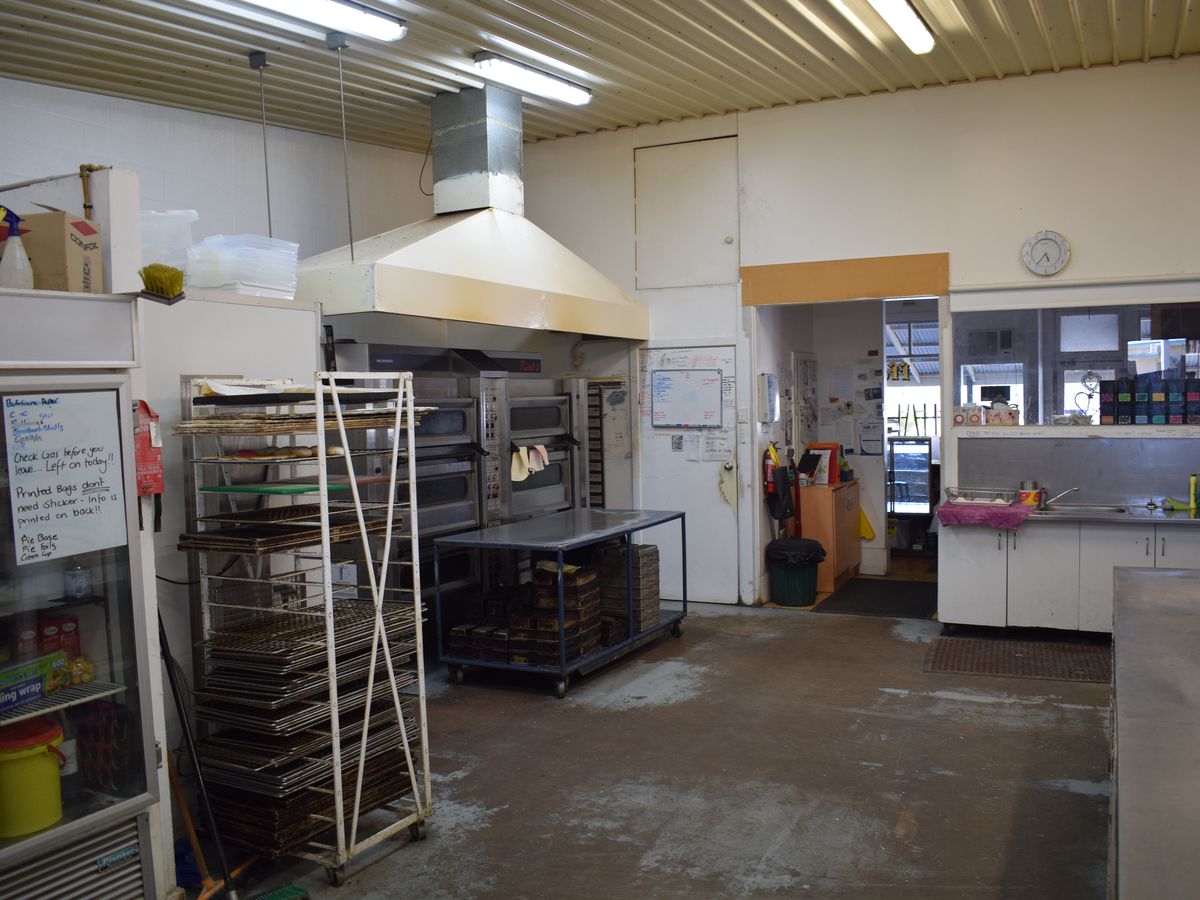 56 - 60 High Street, Charlton