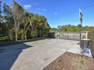 1106 Brighton Road, Brighton