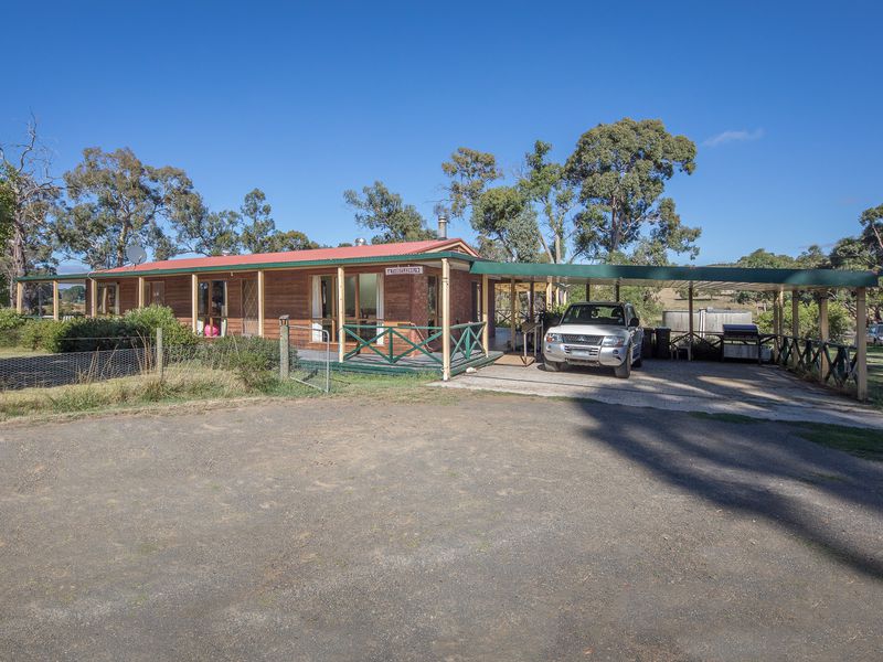 1277 Three Chain Road, Newham