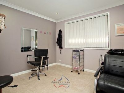 5 Rainbow Place, St Clair