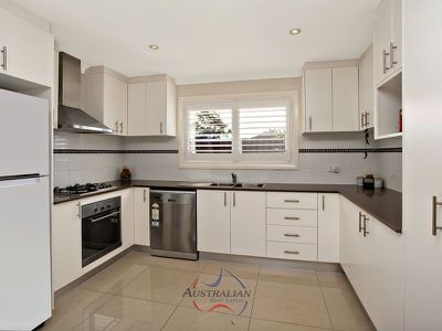 2 / 6 Edmund Blackett Close, St Clair