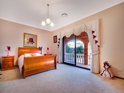 12 Oakdale Place, Baulkham Hills