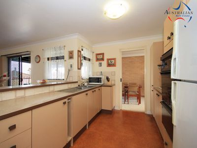 45 Pine Creek Circuit, St Clair