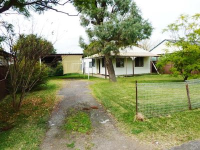 32 Bennett Road, Colyton