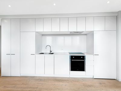 2201 / 1 Ascot Vale Road, Flemington