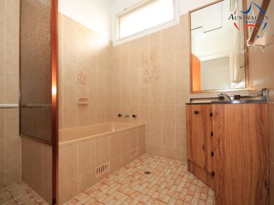 14 Inglis Avenue, St Marys