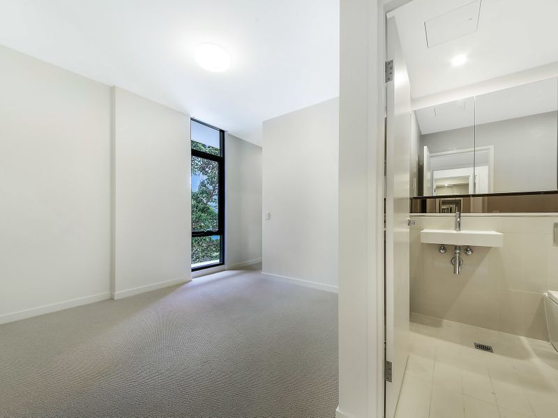 A106 / 132-136 Epsom Road, Zetland