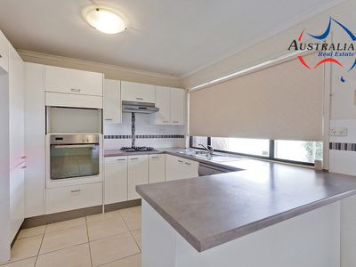 72 Pine Creek Circuit, St Clair