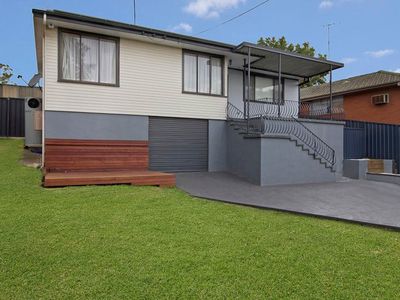 28 Hillcrest Avenue, Penrith