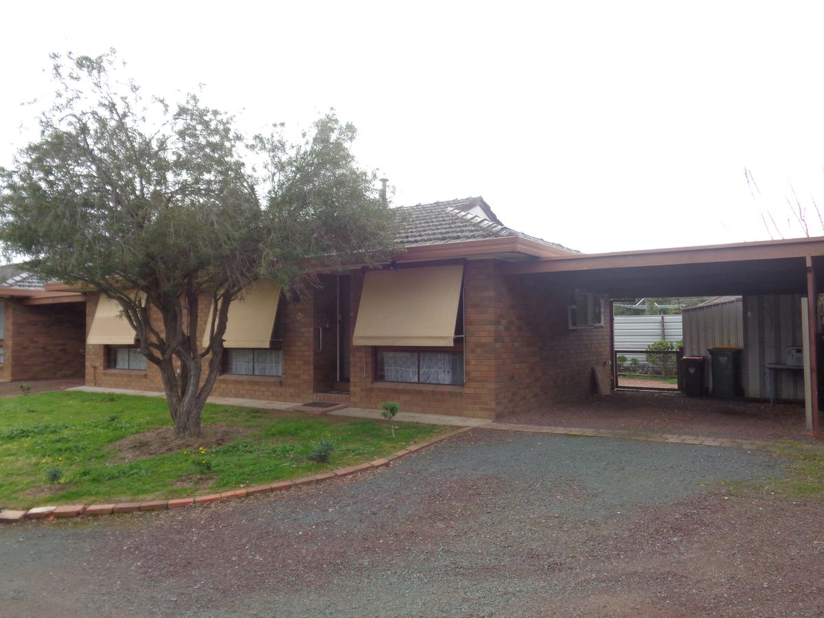 2 / 13 Hart Street, Rochester