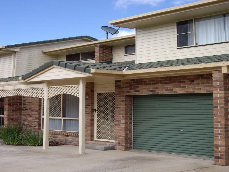 2 / 70 Herries, East Toowoomba