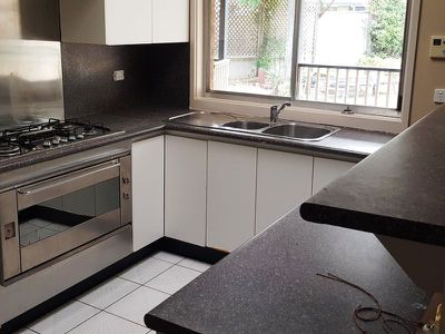 12 Caesar Way, St Clair