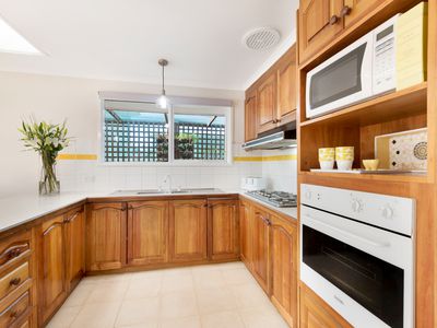 11 Suffolk Road, Sunshine North