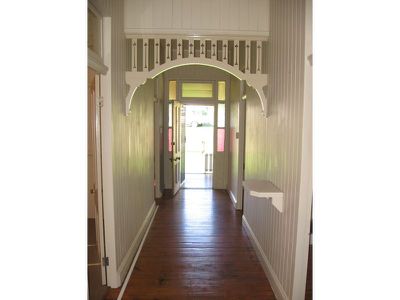 9 Swallow Court, Newtown