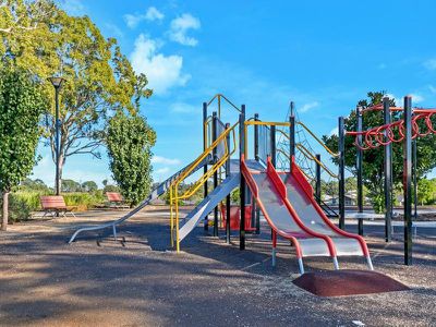 20 Ivor Avenue, Middleton Grange